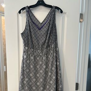 Summer dress. V neck